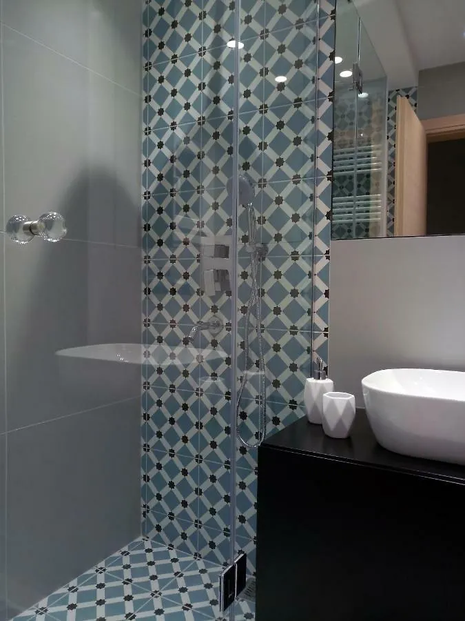 Comely N Gusto Luxury Apts. Салоники Апартаменты